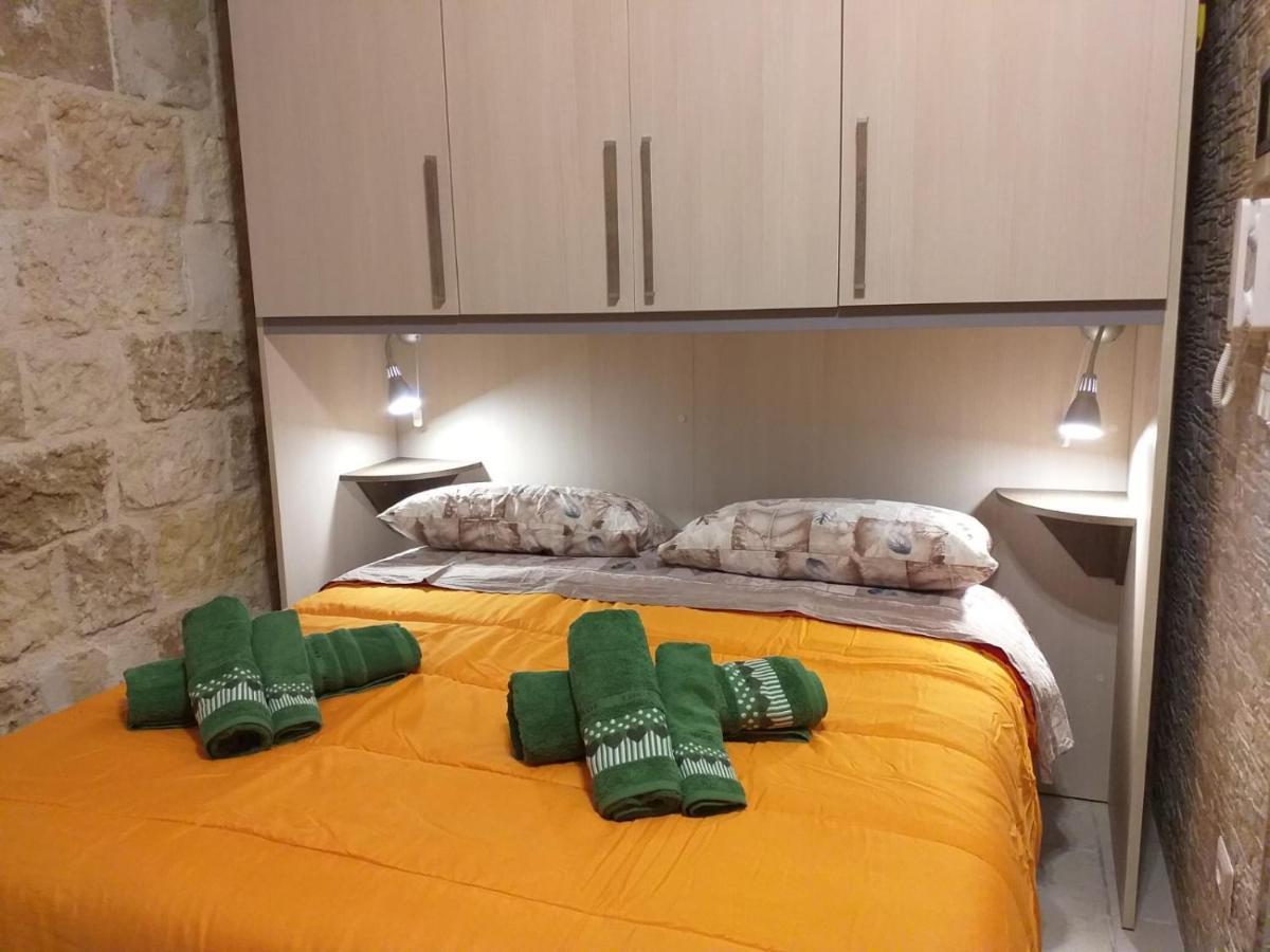 Bed and Breakfast I Marchesi Del Grillo - Vicinanze Stazione, Campus, Policlinico à Bari Extérieur photo